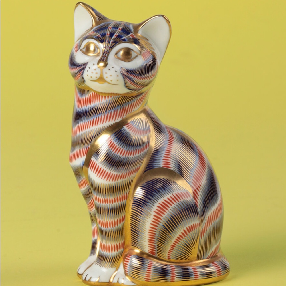 Royal Crown Derby Cat paperweight
